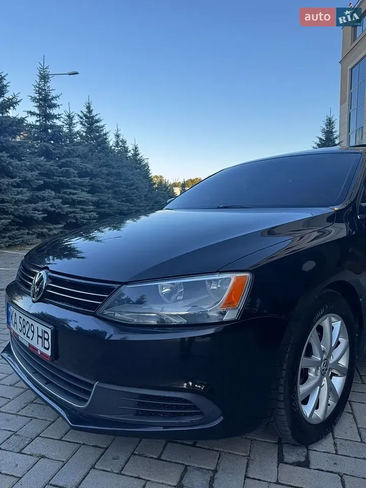 Volkswagen Jetta 2013 photo 2