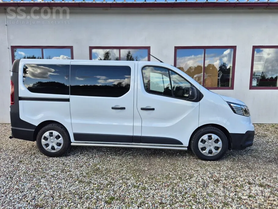 Renault Trafic 2022 photo 3