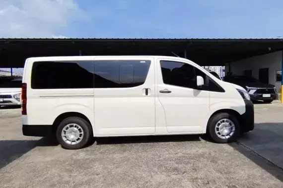 Toyota Hiace 2024 photo 5