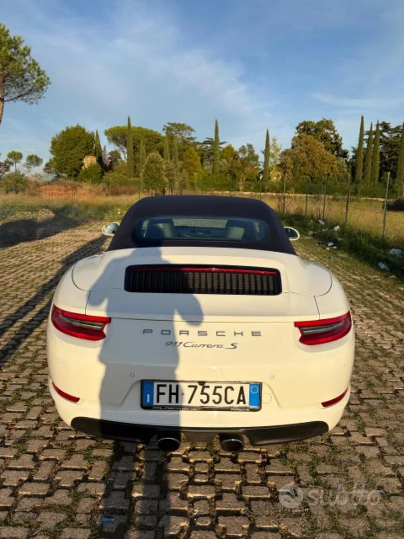 Porsche 911 2017 photo 2
