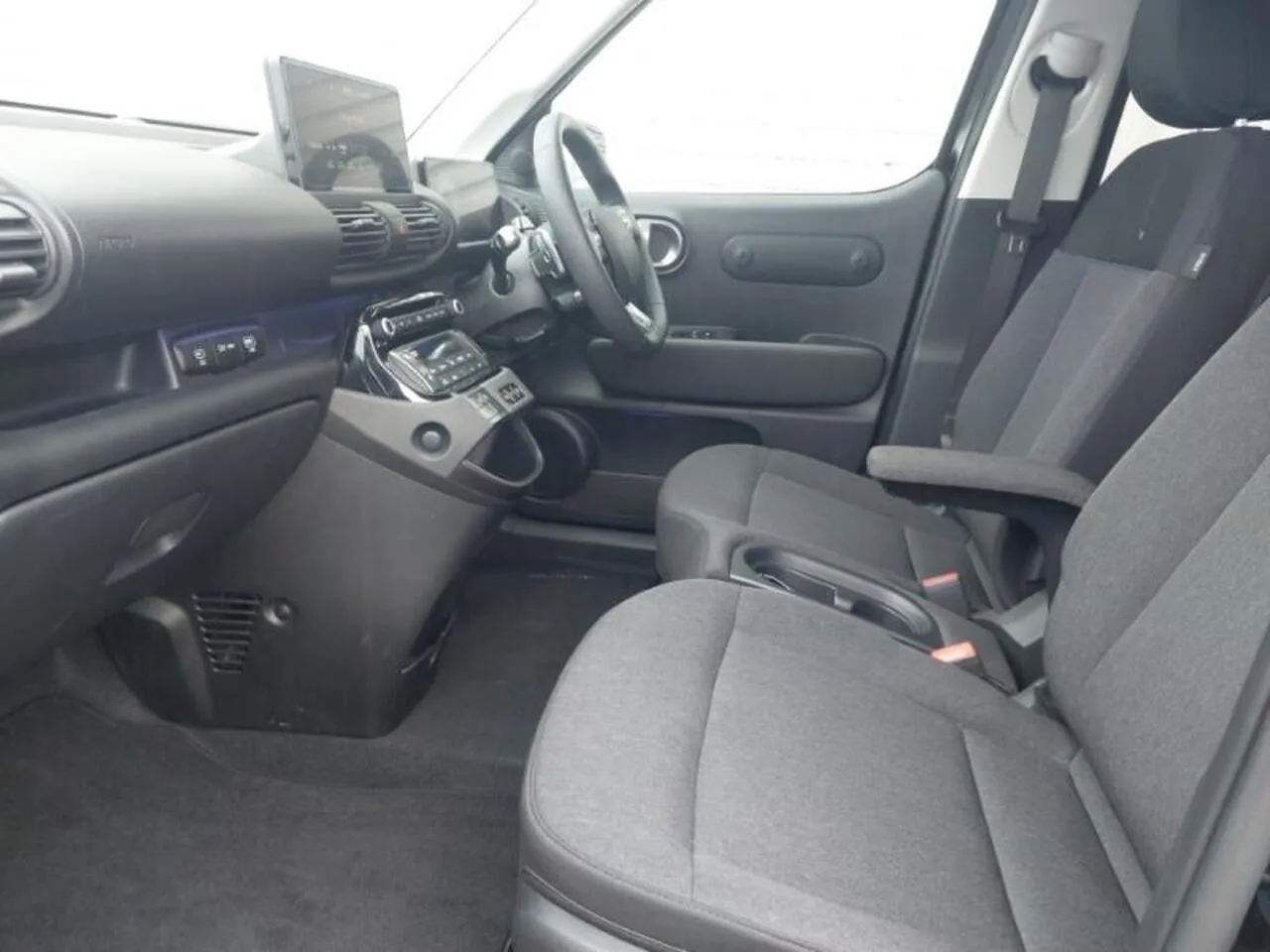 Hyundai Inster 2025 photo 5