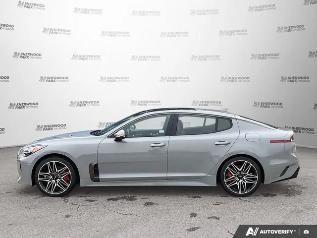 Kia Stinger 2023 photo 3