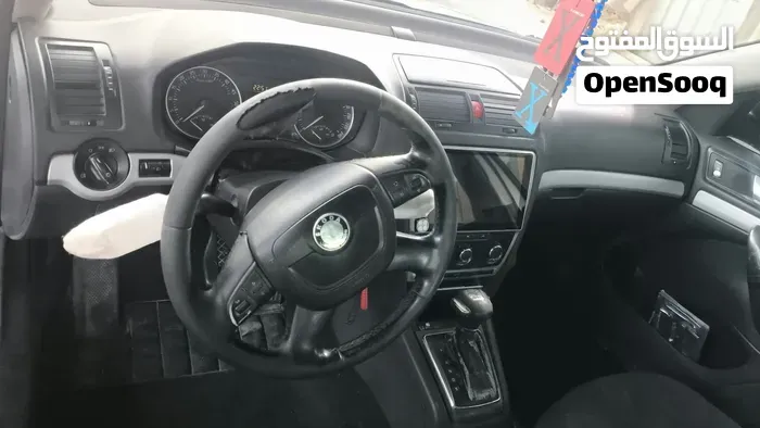 Skoda Octavia 2010 photo 3