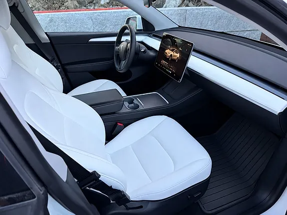 Tesla Model Y 2022 photo 3