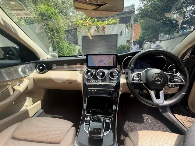 Mercedes-Benz C200 2019 photo 4