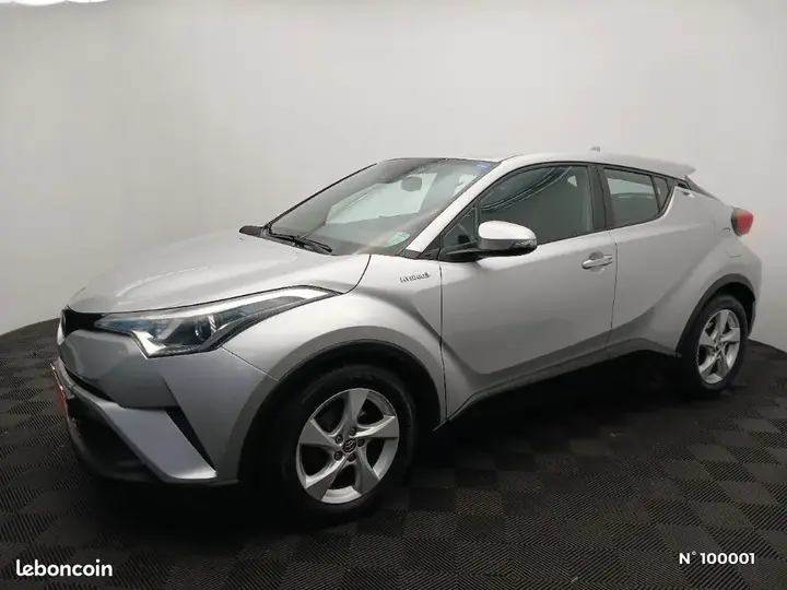 Toyota C-Hr 2017 photo 2