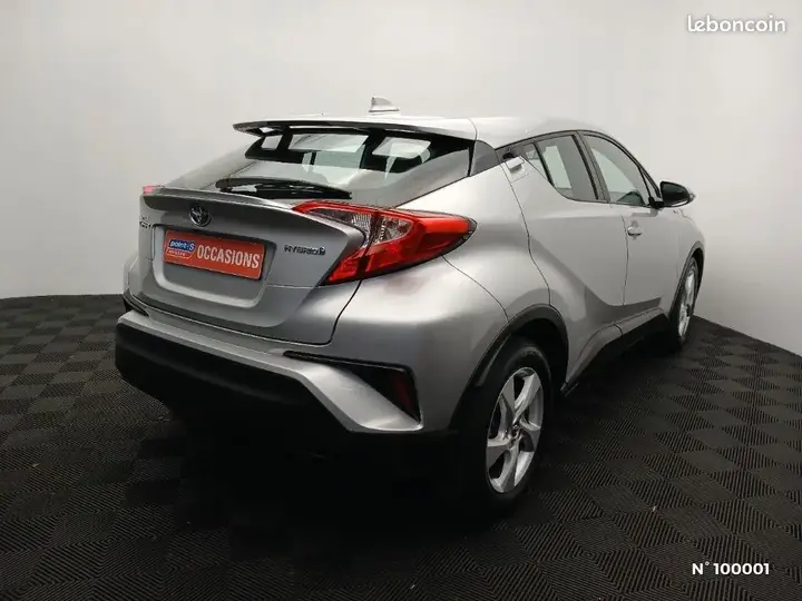 Toyota C-Hr 2017 photo 4