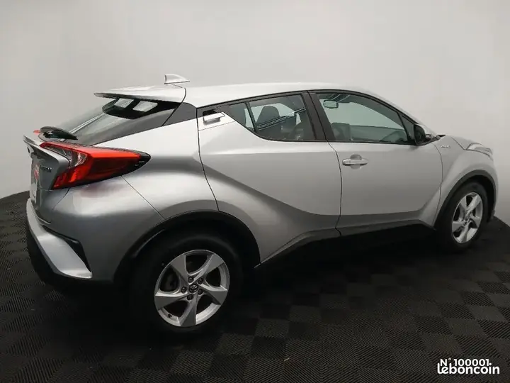 Toyota C-Hr 2017 photo 5