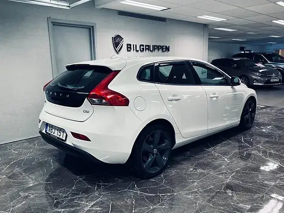 Volvo V40 2016 photo 5