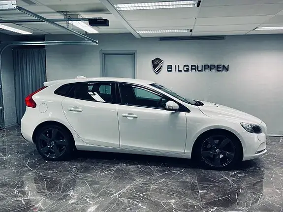 Volvo V40 2016 photo 4