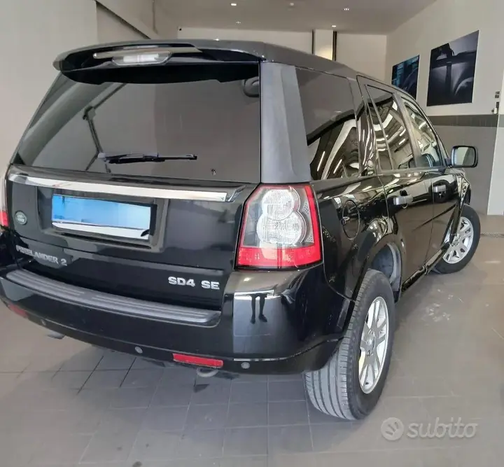 Land Rover Freelander 2 2011 photo 3