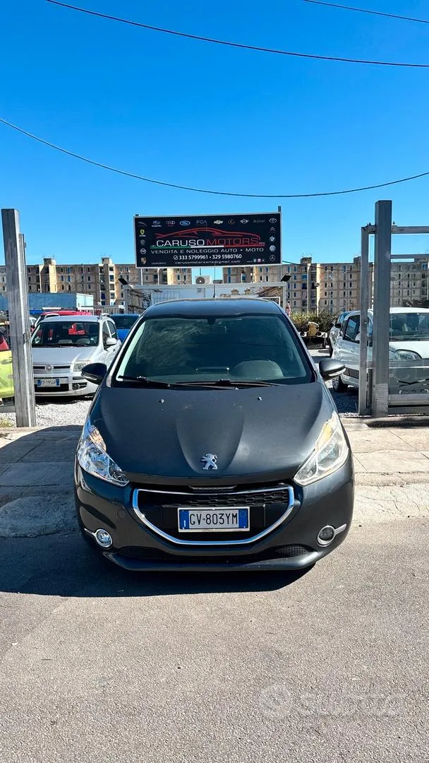 Peugeot 208
