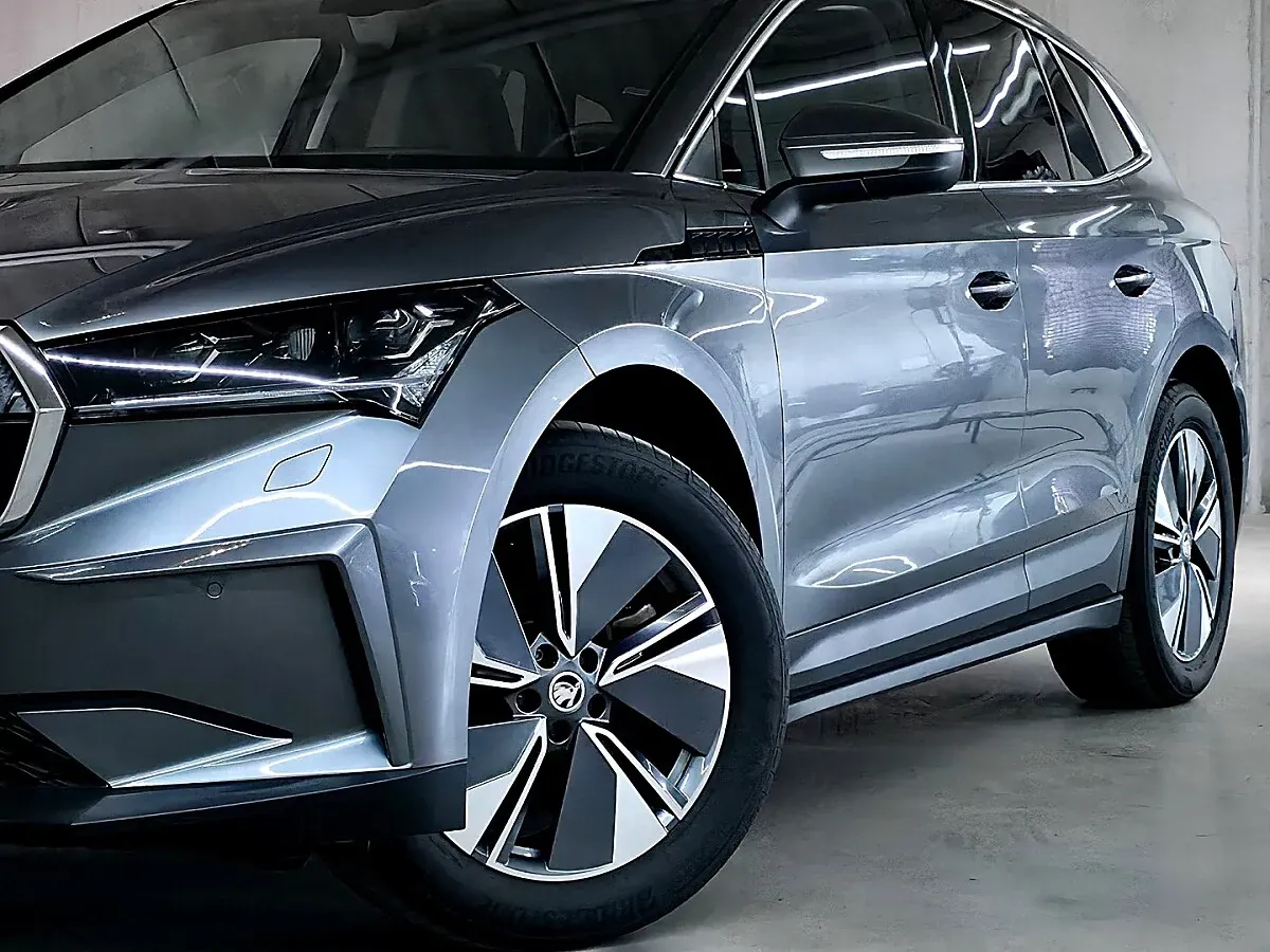 Skoda Enyaq 2023 photo 3
