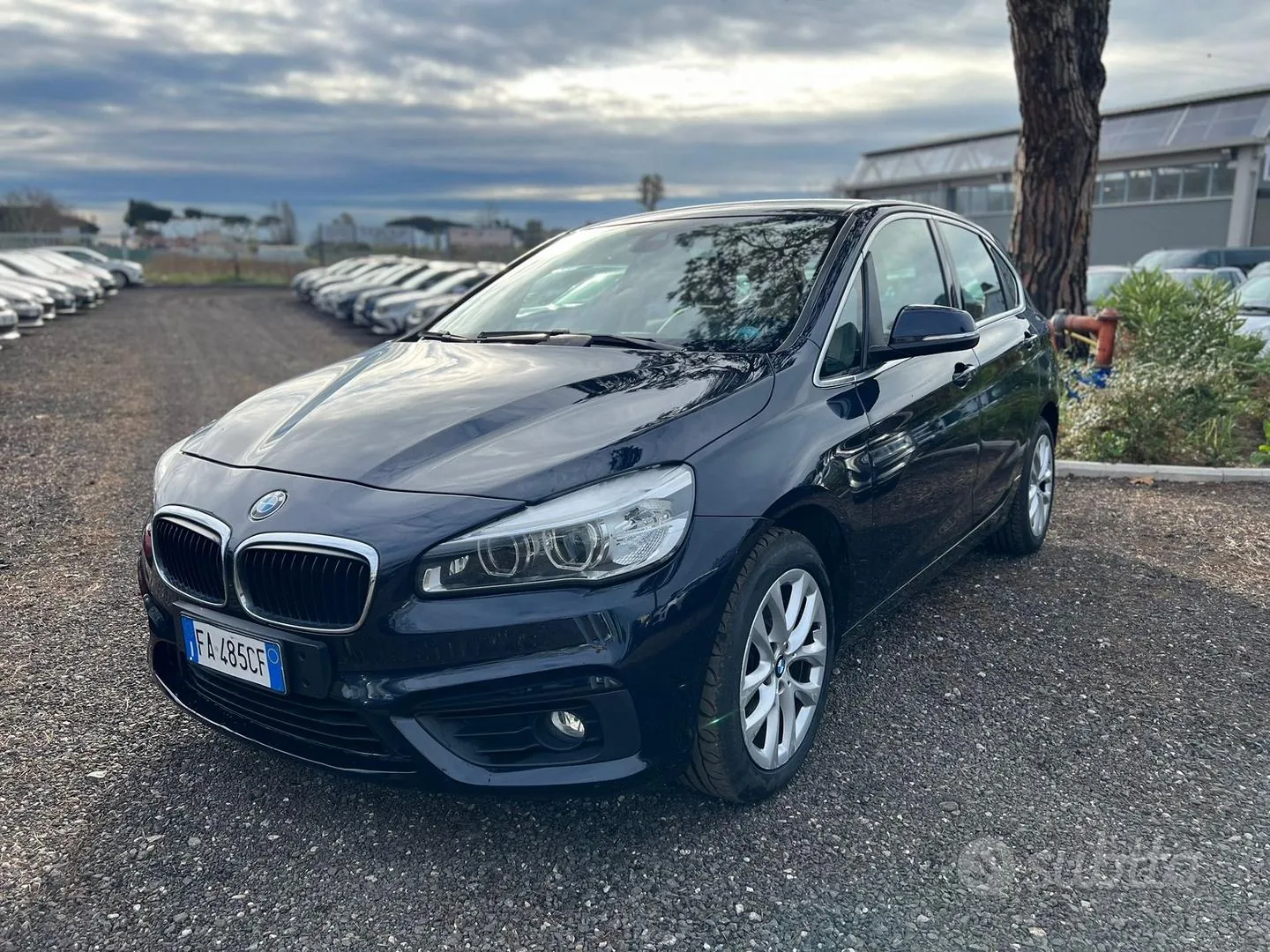 BMW 216D Active Tourer 2015 photo 2