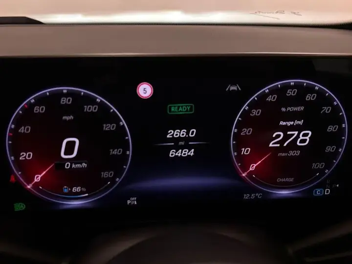 Mercedes-Benz Cla250 2026 photo 4