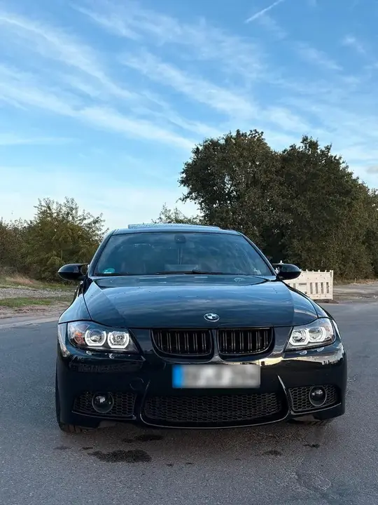 BMW 330I