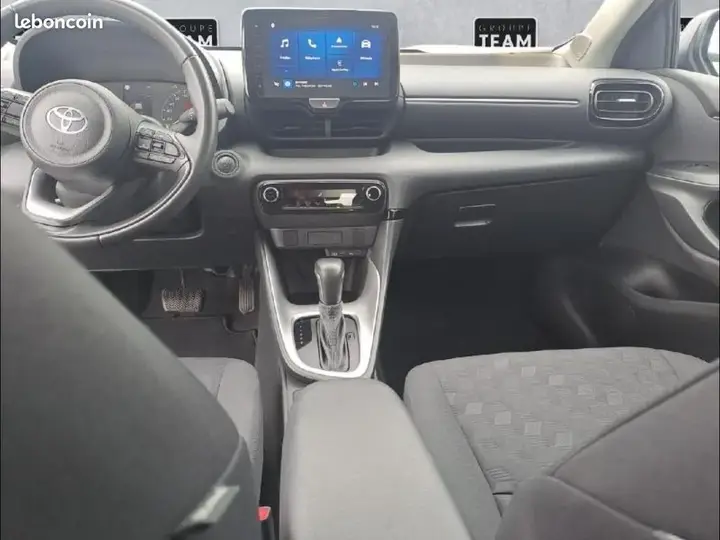 Toyota Yaris 2025 photo 3