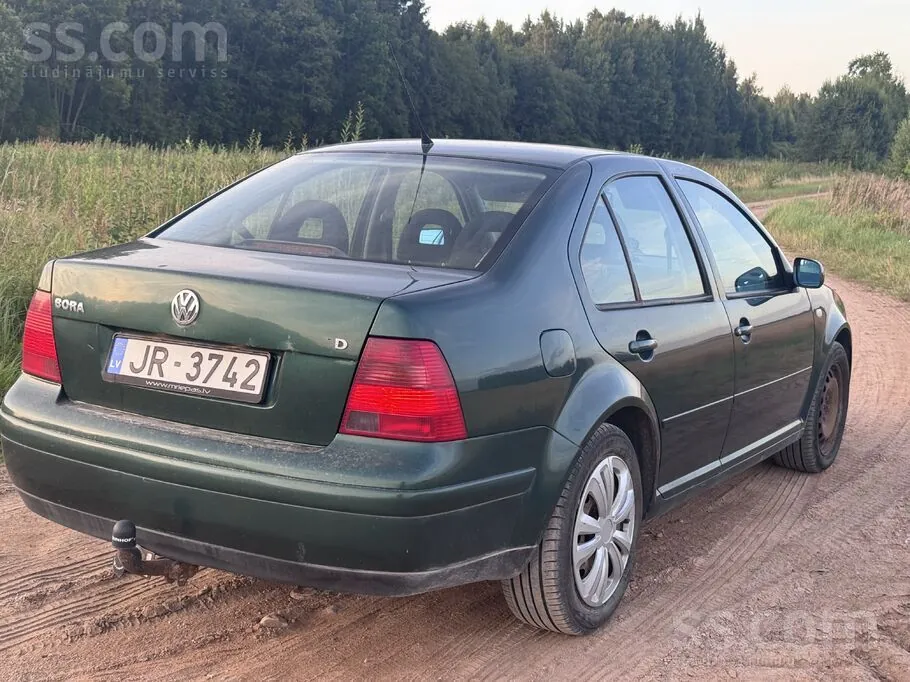 Volkswagen Bora 2000 photo 2