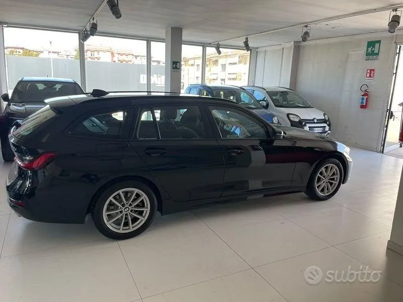 BMW 3 Series 2019 photo 5