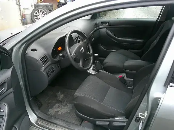 Toyota Avensis 2008 photo 3