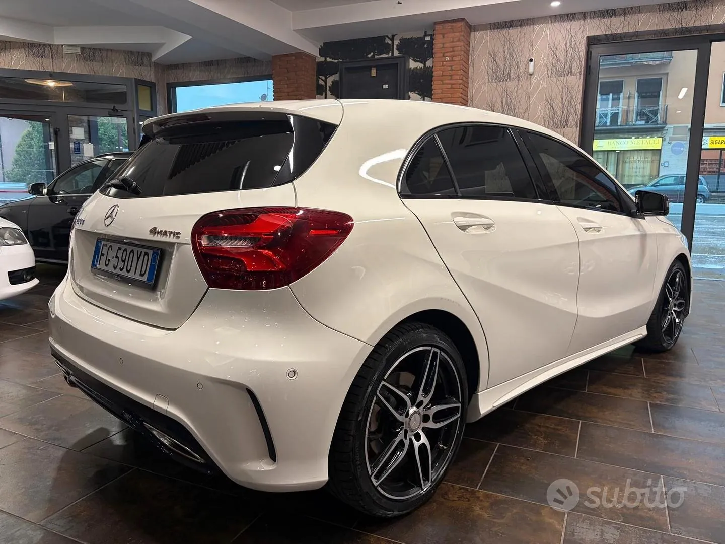 Mercedes-Benz A200 2017 photo 4