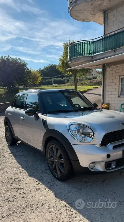Mini Countryman 2012 photo 2