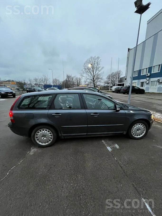 Volvo V50 2007 photo 2
