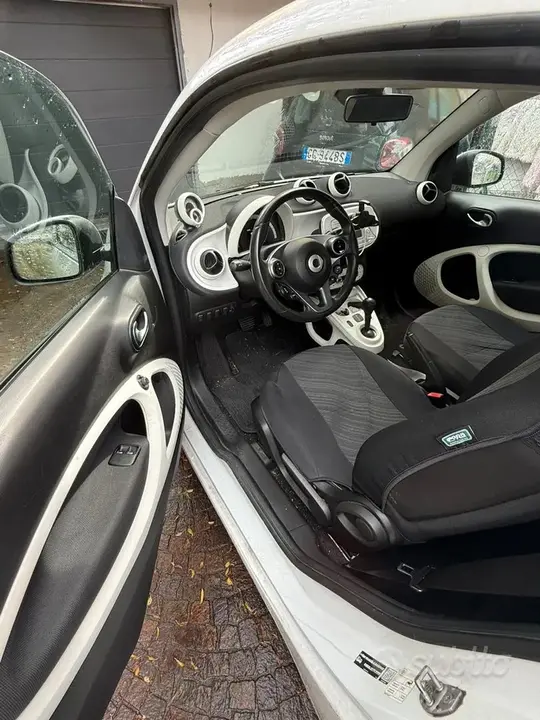 Smart Fortwo 2016 photo 4