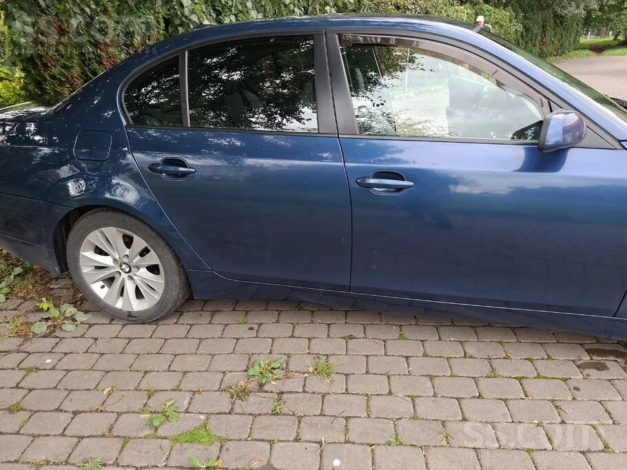 BMW E60 2007 photo 3