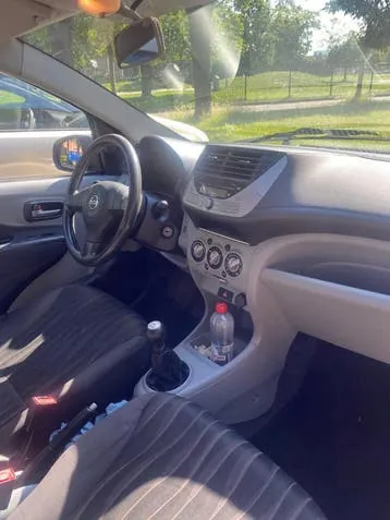 Nissan Pixo