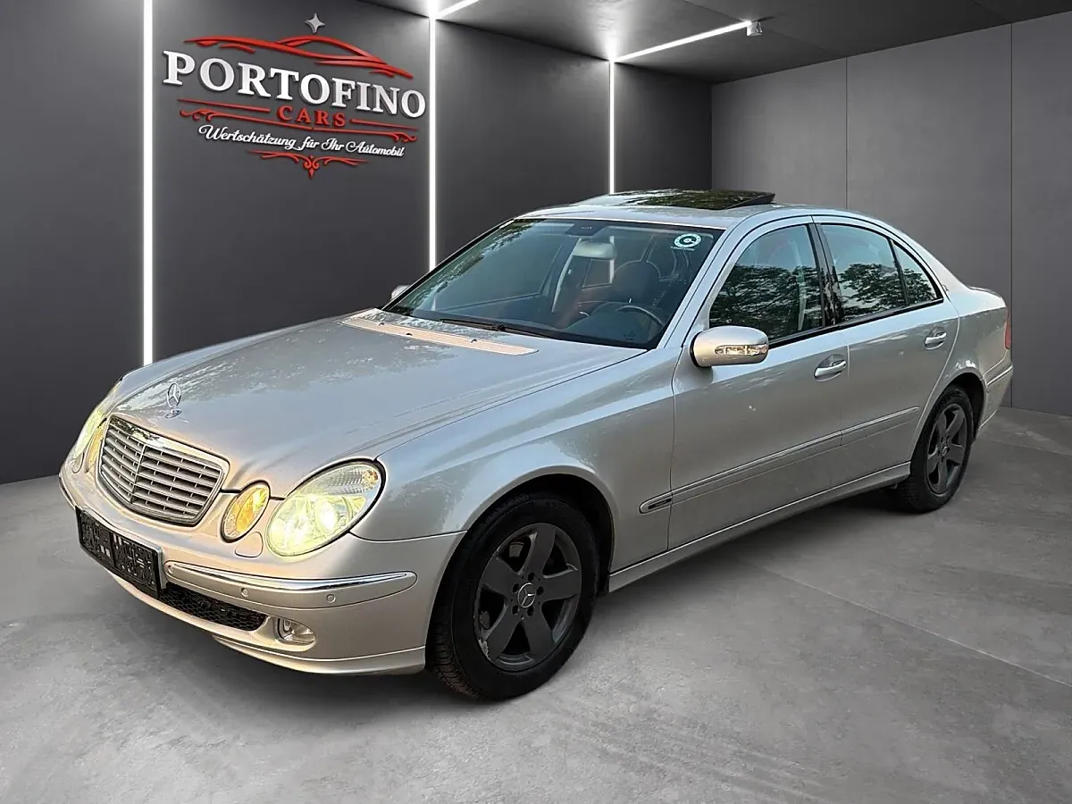 Mercedes-Benz E-Class 2003 photo 2