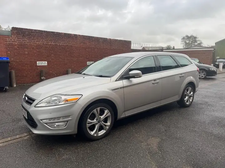 Ford Mondeo 2011 photo 3