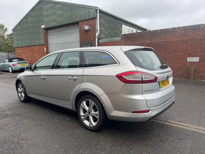 Ford Mondeo 2011 photo 4
