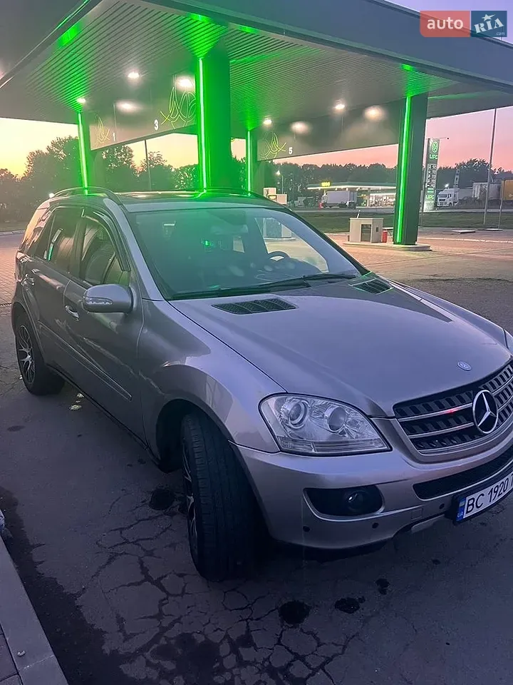Mercedes-Benz M-Class 2006 photo 3