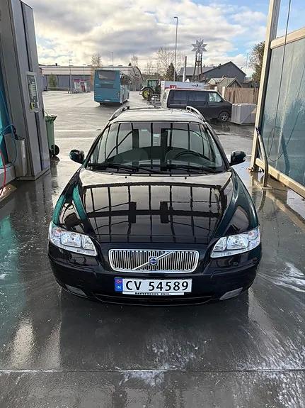 Volvo V70 2008 photo 2