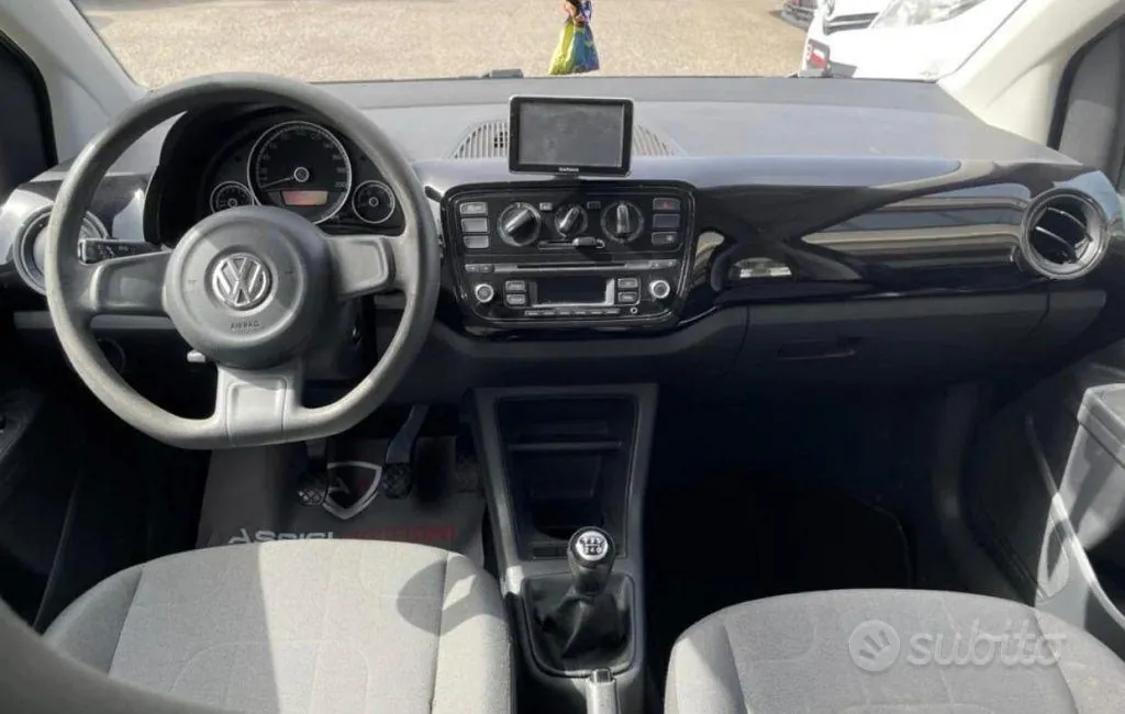 Volkswagen Up 2016 photo 4