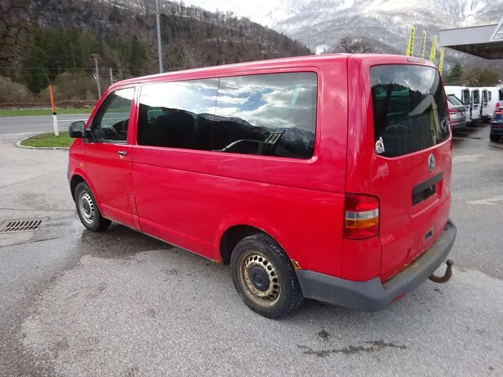 Volkswagen T5 2005 photo 3