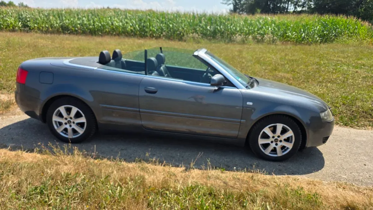 Audi A4 2003 photo 3