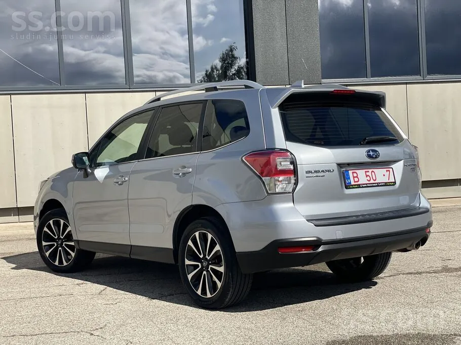 Subaru Forester 2016 photo 2