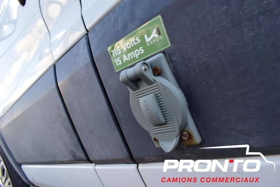 Ford Transit Cargo 2023 photo 5