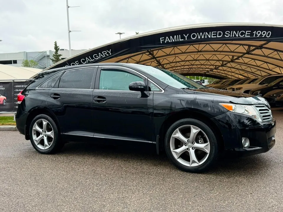 Toyota Venza 2012 photo 2
