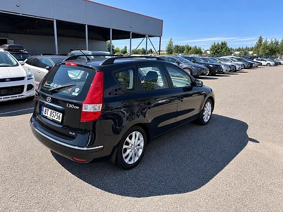 Hyundai I30 2010 photo 3