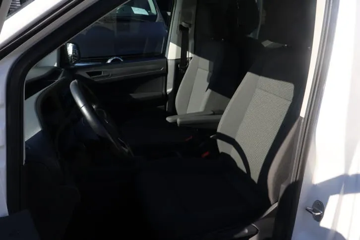 Volkswagen Caddy 2023 photo 2
