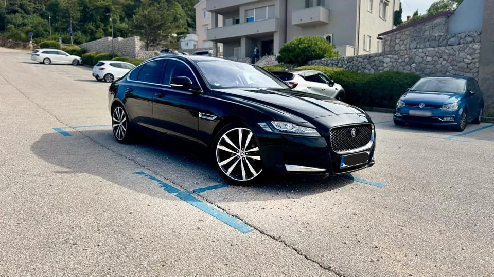 Jaguar Xf
