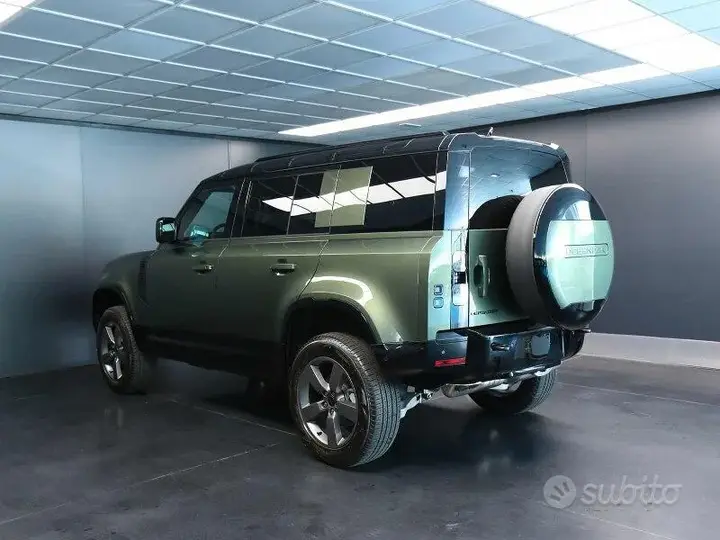 Land Rover Defender 2026 photo 4