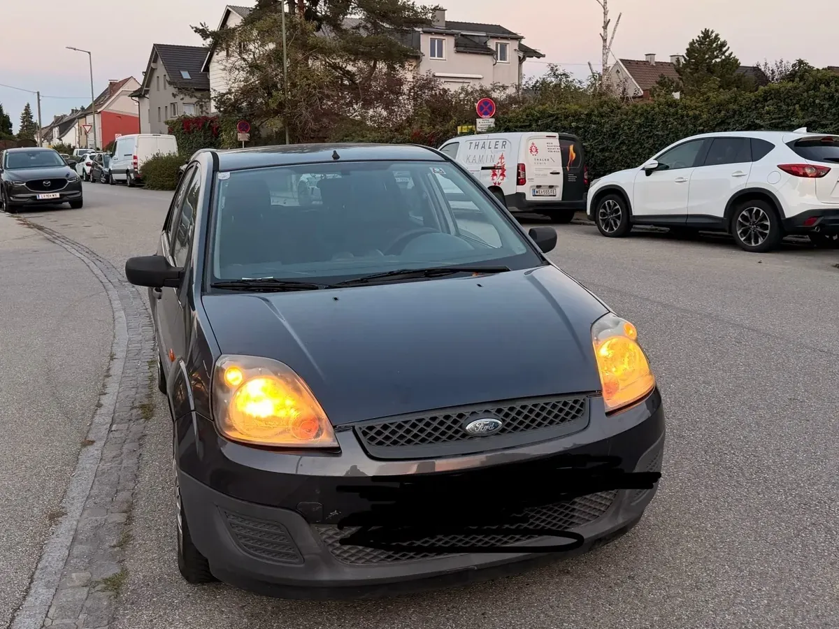 Ford Fiesta 2007 photo 2