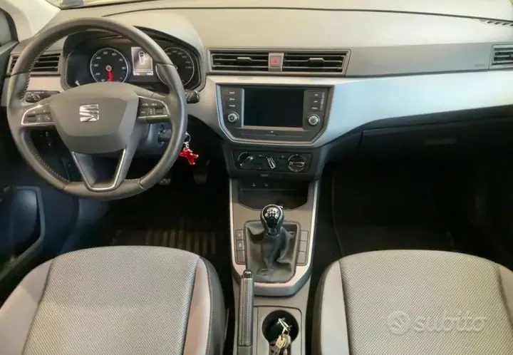 Seat Arona 2020 photo 4
