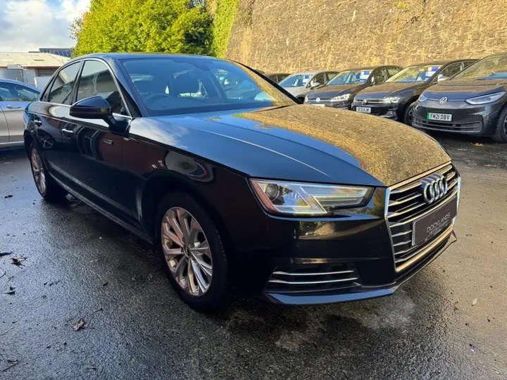 Audi A4 2018 photo 4