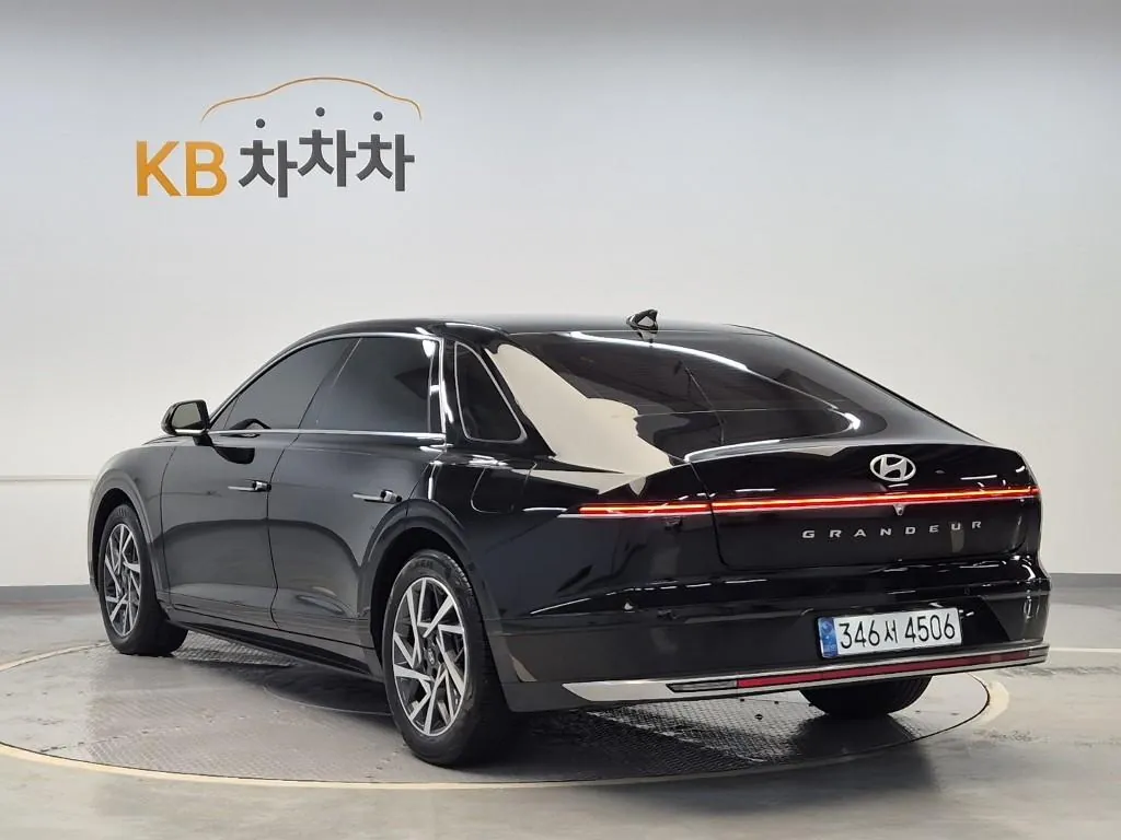 Hyundai Grandeur 2023 photo 2