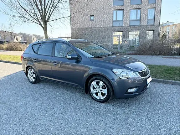 Kia Ceed 2010 photo 2